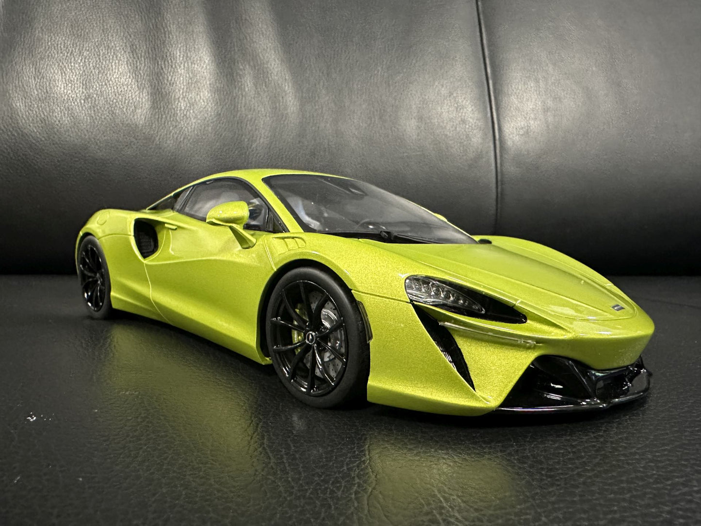Mclaren Artura green Limitiert 701/999 1:18 GT Spirit GT400 Макларън Артура зелен Лимитирана