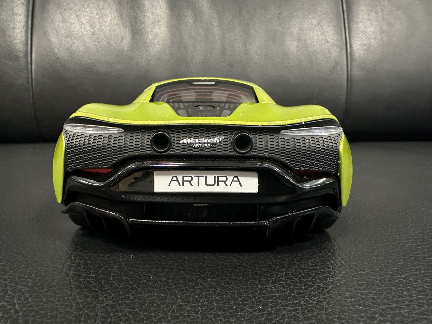 Mclaren Artura green Limitiert 701/999 1:18 GT Spirit GT400 Макларън Артура зелен Лимитирана