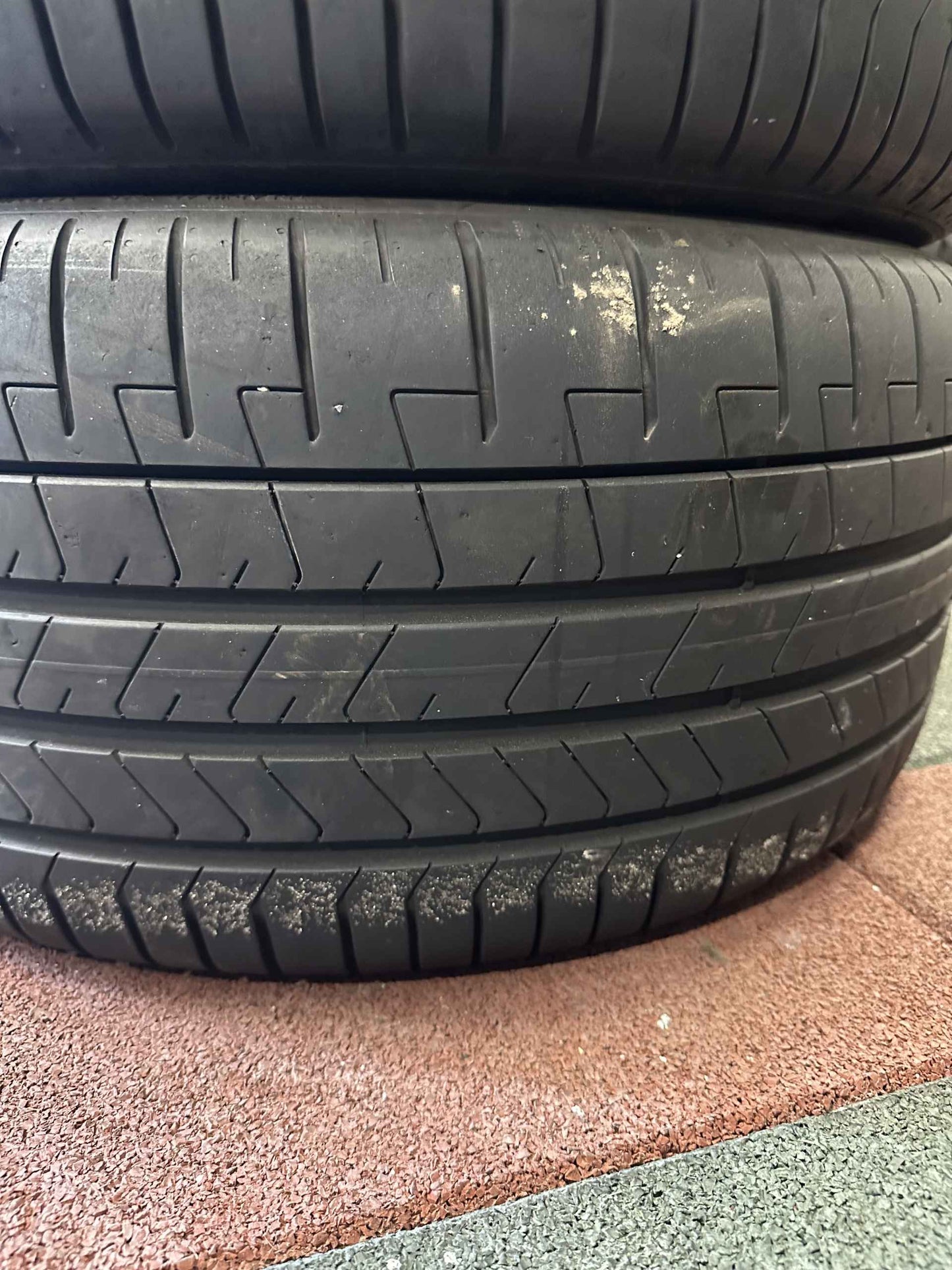 Оригинал Mercedes E Klasse 20 Zoll AMG W214 Е класа W214 20 цола AMG джанти летен комплект летни гуми