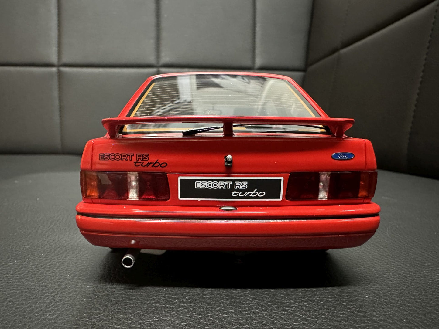 Ford Escort MK4 RS Turbo Coupe red Limitiert 1747/3000 1:18 OTTO OT826 Форд Ескорт МК4 Турбо червен Лимитирана