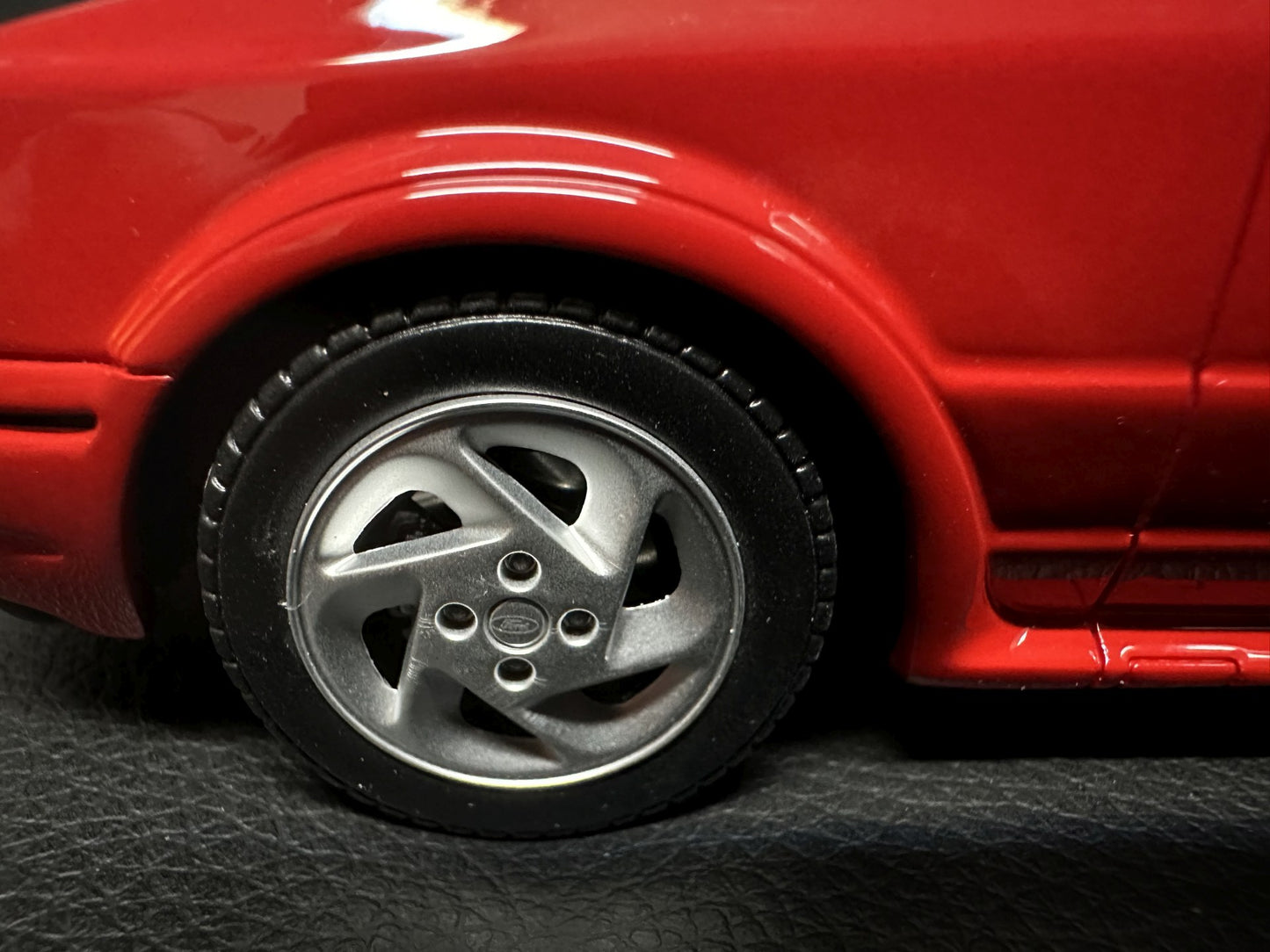 Ford Escort MK4 RS Turbo Coupe red Limitiert 1747/3000 1:18 OTTO OT826 Форд Ескорт МК4 Турбо червен Лимитирана