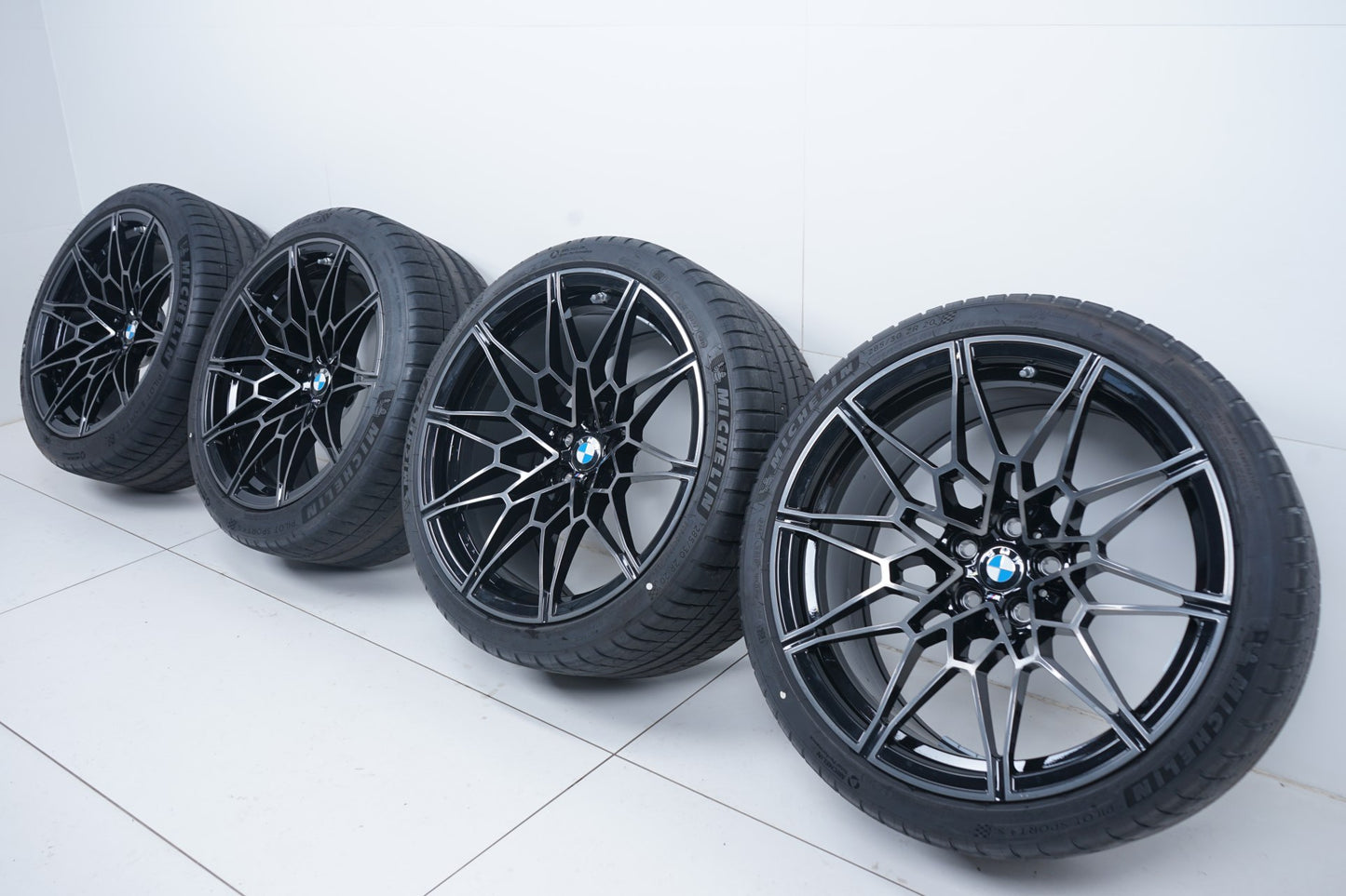 Оригинал BMW M3 G80 M4 G82 19/20 Zoll Бмв М3 М4 Г80 Г82 джанти М826 летен комплект летни гуми