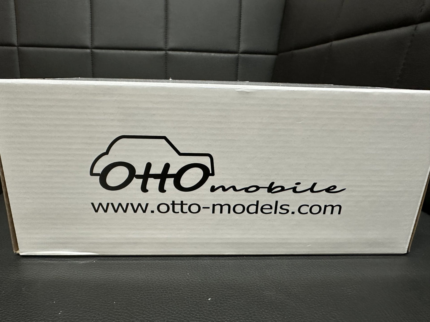 Ford Escort MK4 RS Turbo Coupe red Limitiert 1747/3000 1:18 OTTO OT826 Форд Ескорт МК4 Турбо червен Лимитирана