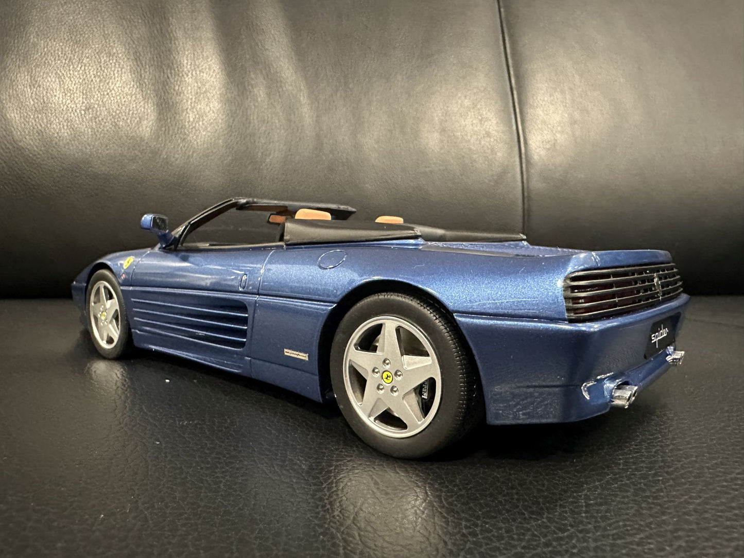 Ferrari 348 Spider Cabrio blue Limitiert 365/999 1:18 GT Spirit GT333 Ферари 348 Спайдер Кабрио син Лимитирана