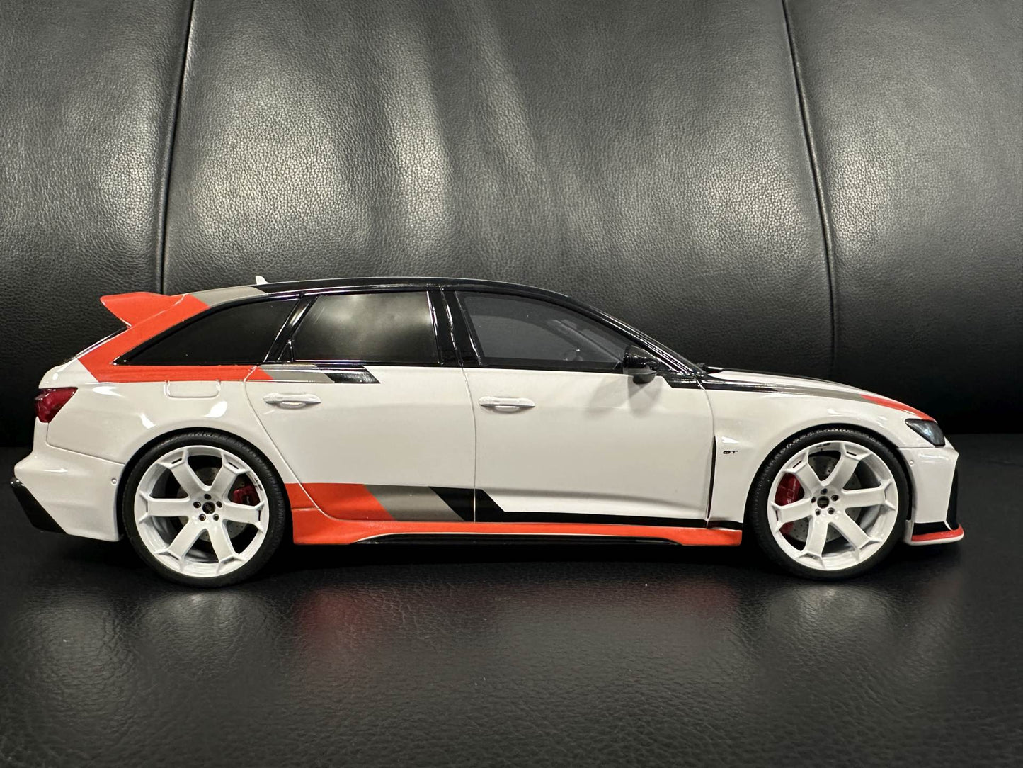 Audi RS6 GT Arkona 2024 Kombi white Limitiert 922/999 1:18 GT Spirit GT512 Ауди РС6 бял Комби Лимитирана