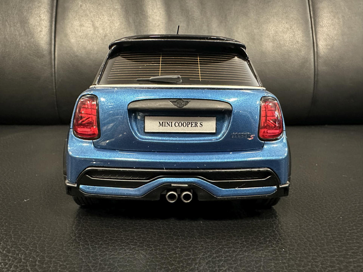 MINI Cooper S 2021 blue Limitiert 353/999 1:18 OTTO OT982 Мини Купър С Лимитирана син
