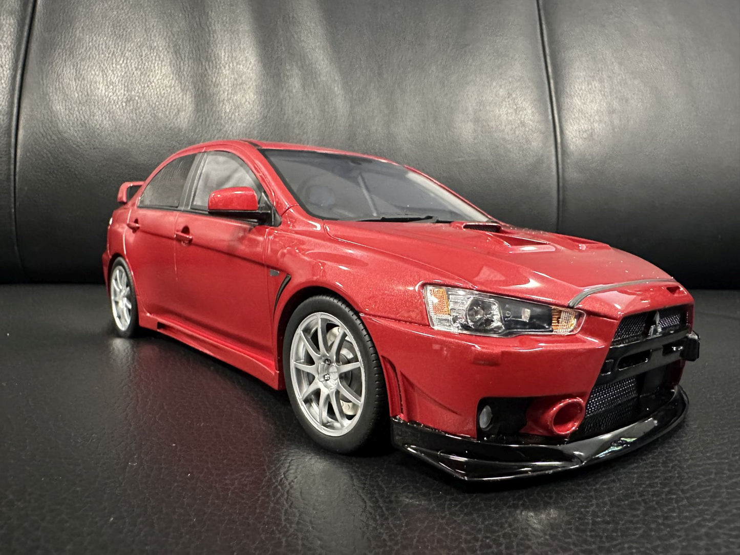 Mitsubishi Lancer EVO X FQ 400 2012 red Limitiert 355/2000 1:18 OTTO OT1084 Митсубиши Лансер Лимитирана