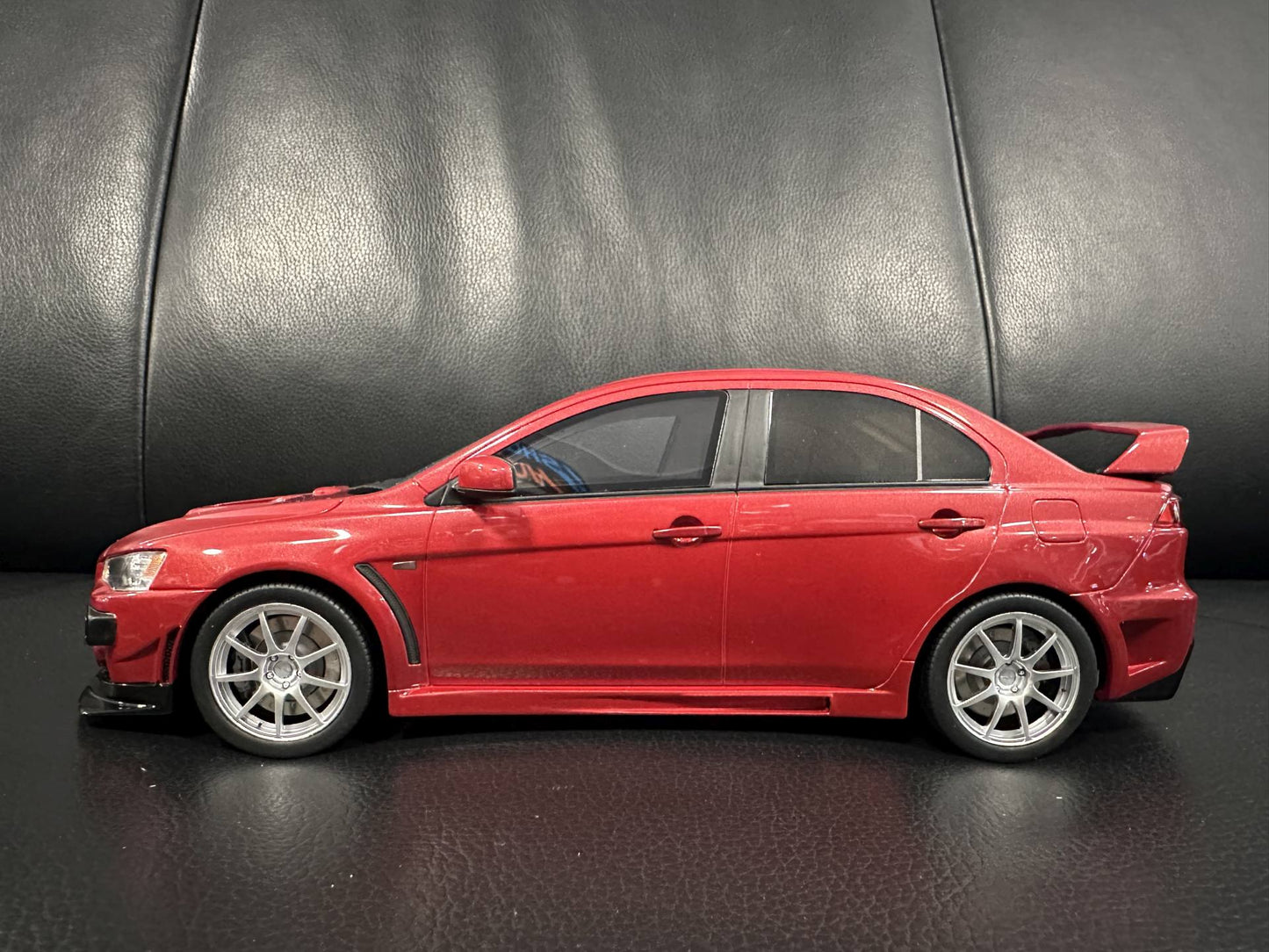 Mitsubishi Lancer EVO X FQ 400 2012 red Limitiert 355/2000 1:18 OTTO OT1084 Митсубиши Лансер Лимитирана