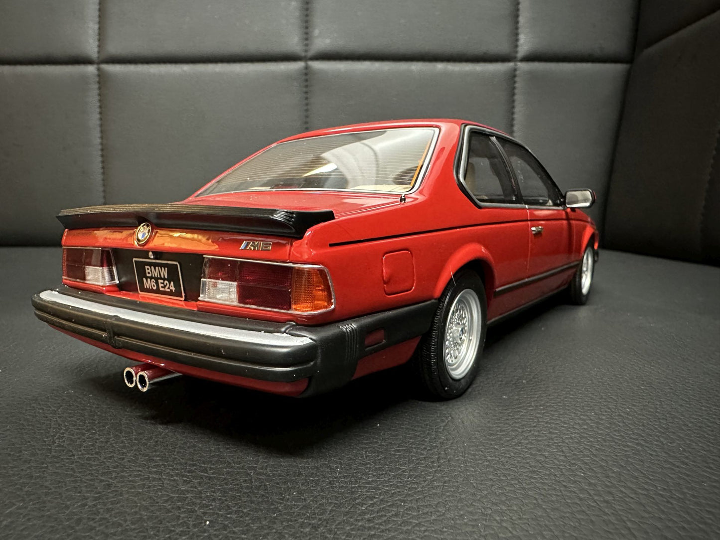 Bmw M6 E24 US 1986 Limousine red Limitiert 346/3000 1:18 OTTO OT1018 Бмв М6 Е24 червен Лимитирана