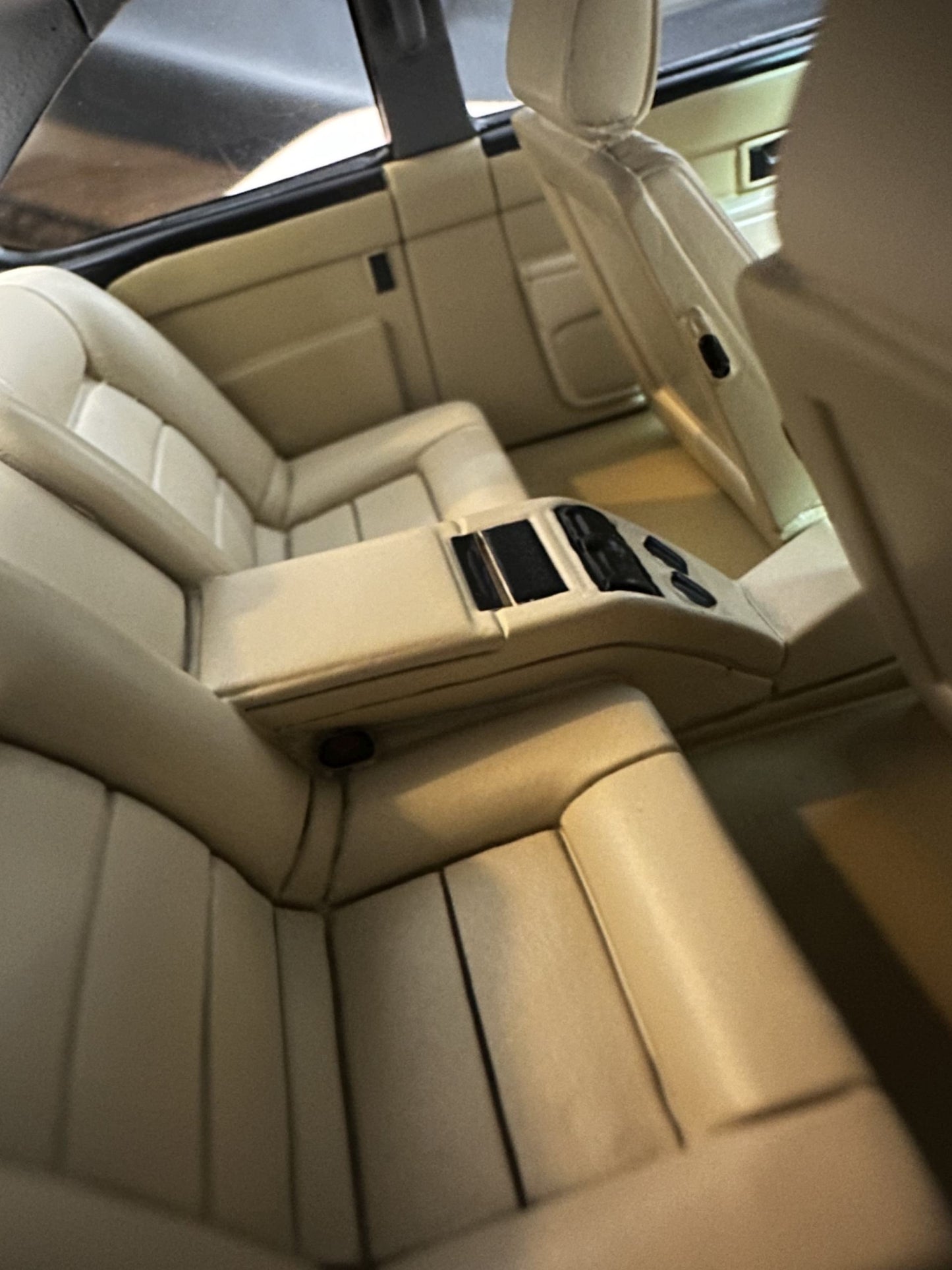 Bmw M6 E24 US 1986 Limousine red Limitiert 346/3000 1:18 OTTO OT1018 Бмв М6 Е24 червен Лимитирана