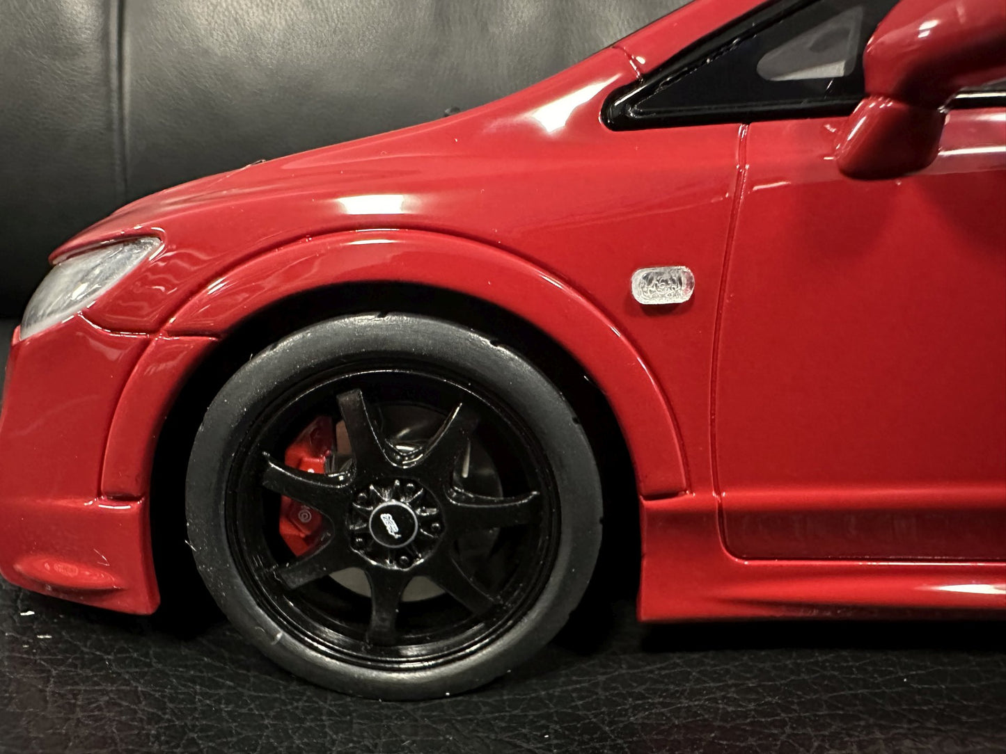 Honda Civic Mugen RR Milano red Limitiert 1015/3000 1:18 OTTO OT1019 Хонда Сивик Р червен Лимитирана
