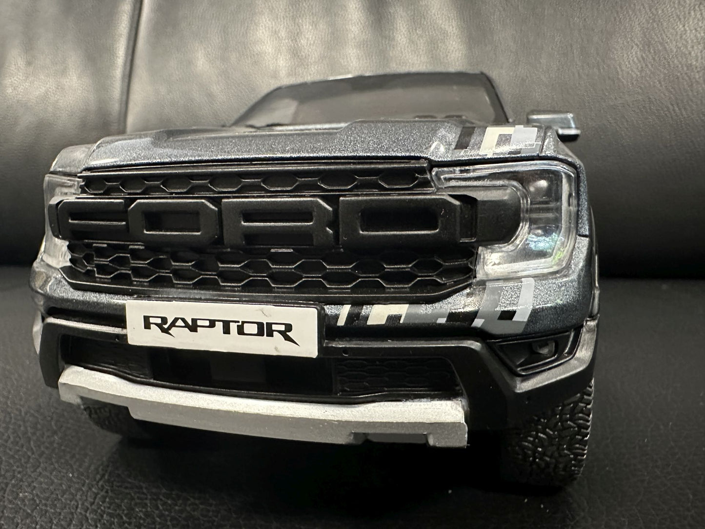 Ford Ranger Raptor silver 1:18 Modelcar MCG 18457 Форд Раптор сив
