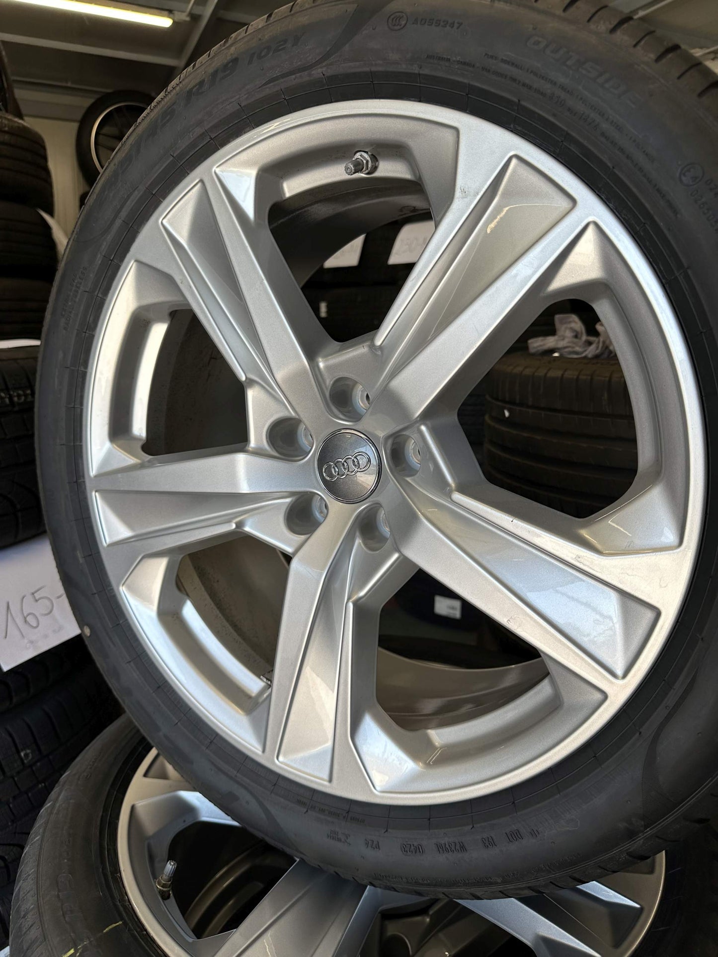 Оригинал Audi A6 S6 A7 S7 4K C8 19 Zoll Ауди А6 С6 А7 С7 4К Ц8 Алуминиеви джанти 19 цола летен комплект летни Гуми