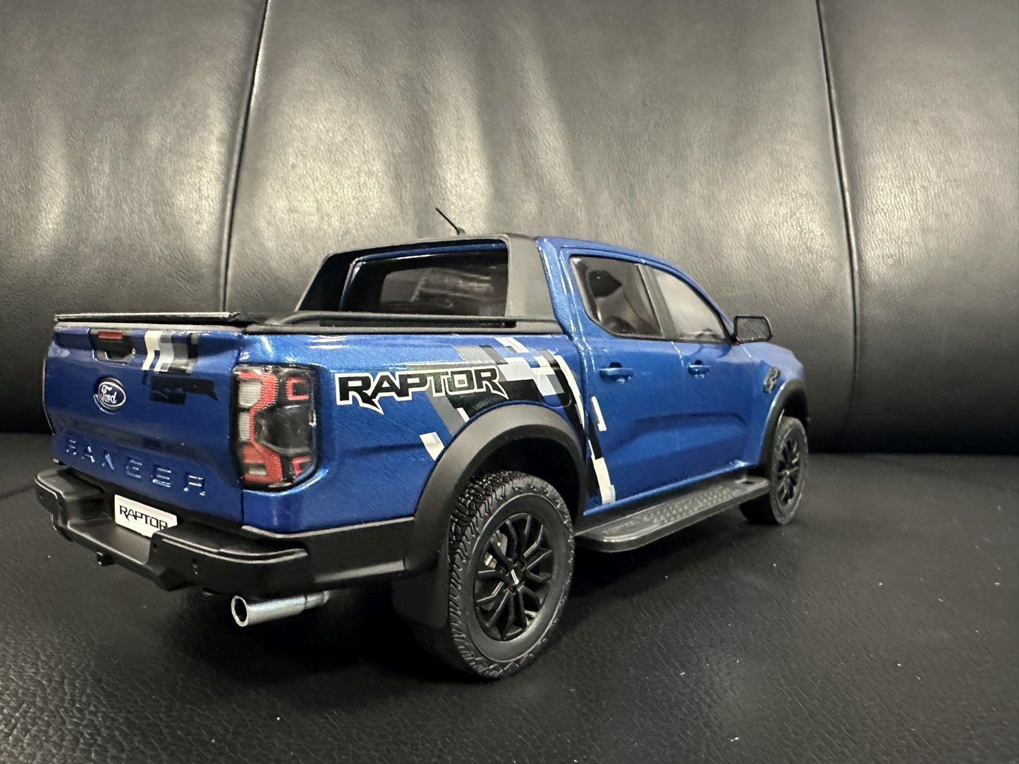 Ford Ranger Raptor blue 1:18 Modelcar MCG 18455 Форд Раптор син