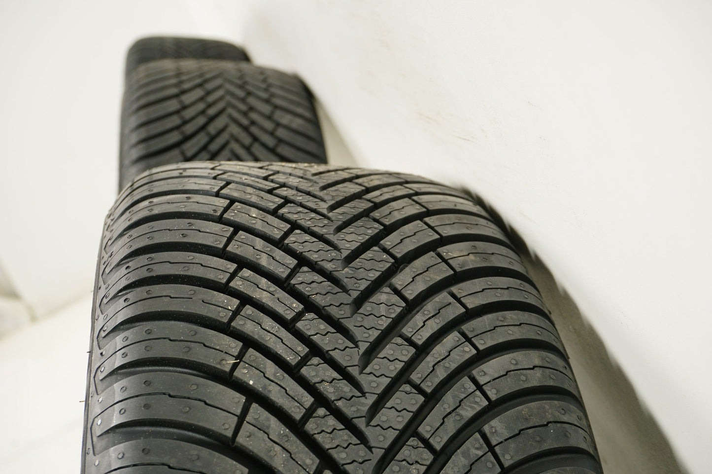 Оригинал Нови Smart W453 Brabus 16 Zoll Смарт Брабус 16 цола Алуминиеви джанти летен/зимен комплект всесезонни гуми