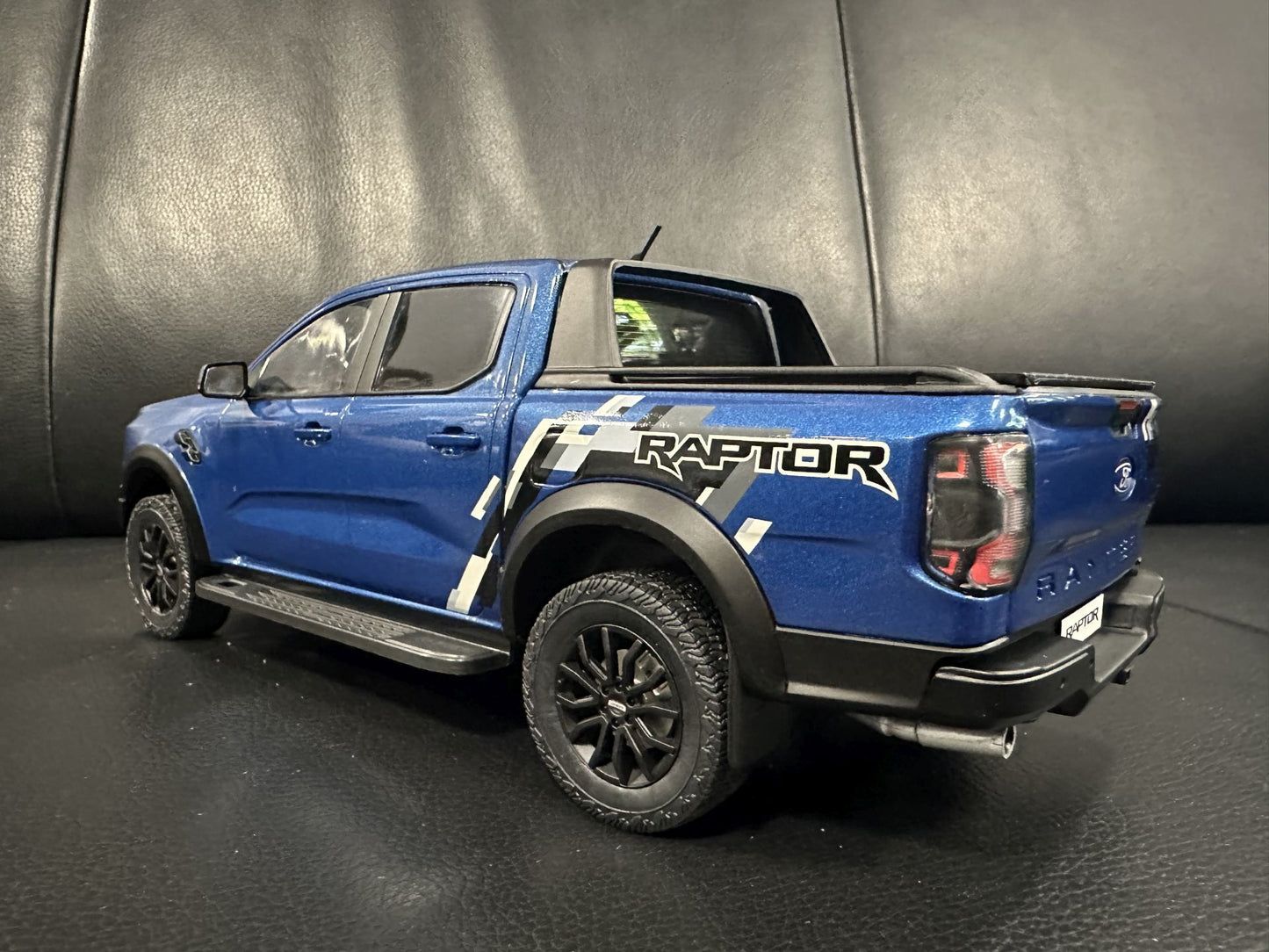 Ford Ranger Raptor blue 1:18 Modelcar MCG 18455 Форд Раптор син