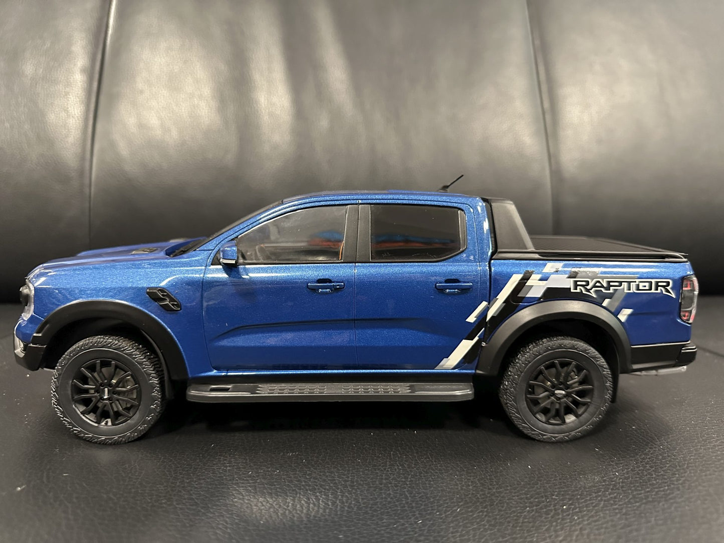 Ford Ranger Raptor blue 1:18 Modelcar MCG 18455 Форд Раптор син