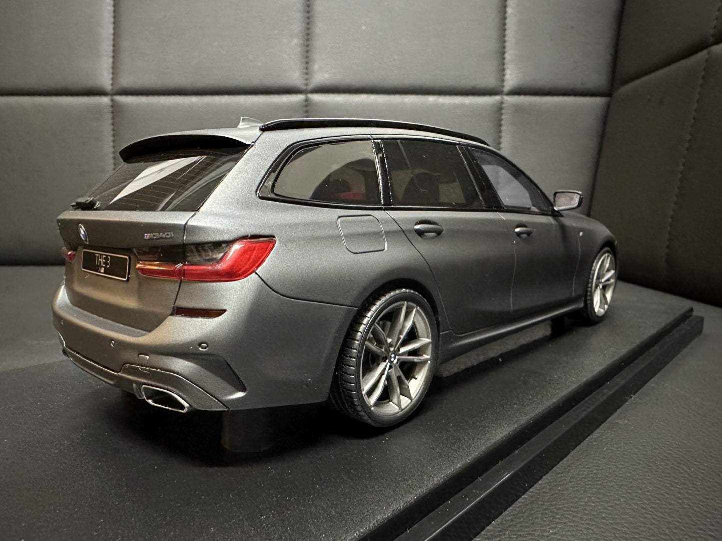Bmw M340i G21 Kombi 2019 frozen grey 1:18 GT Spirit GT471 Бмв M340 Комби сив мат 2019