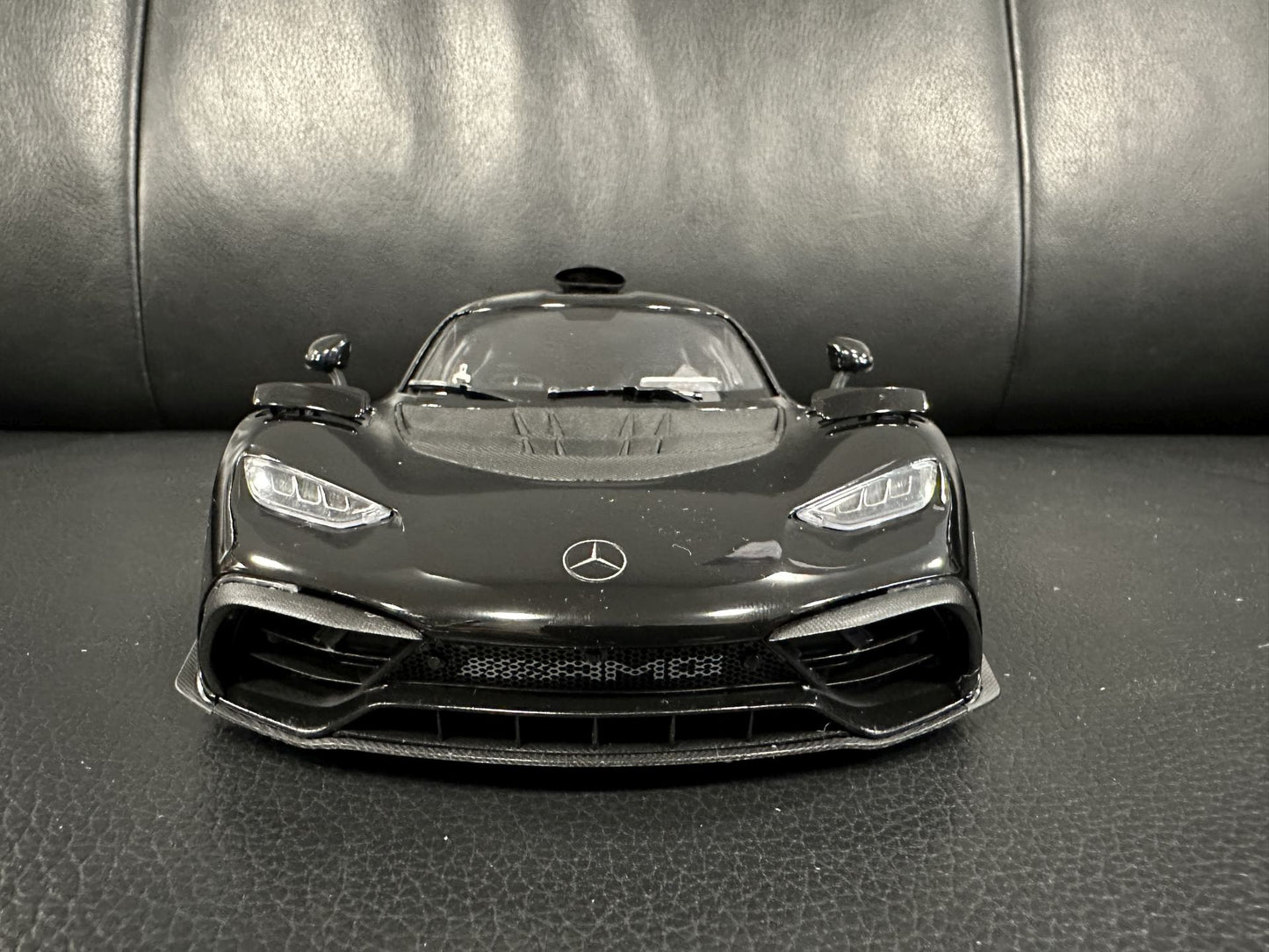 Mercedes Benz AMG One C298 black Styling Paket Star 1:18 Scale B66961042 Мерцедес Бенц АМГ 1 отваряем черен