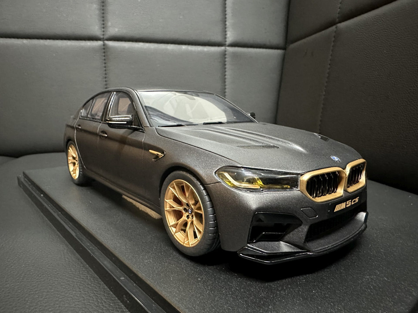 Bmw M5 CS F90 Gold Edition grey Limitiert 1:18 GT Spirit GT893 Бмв M5 сив мат Лимитирана