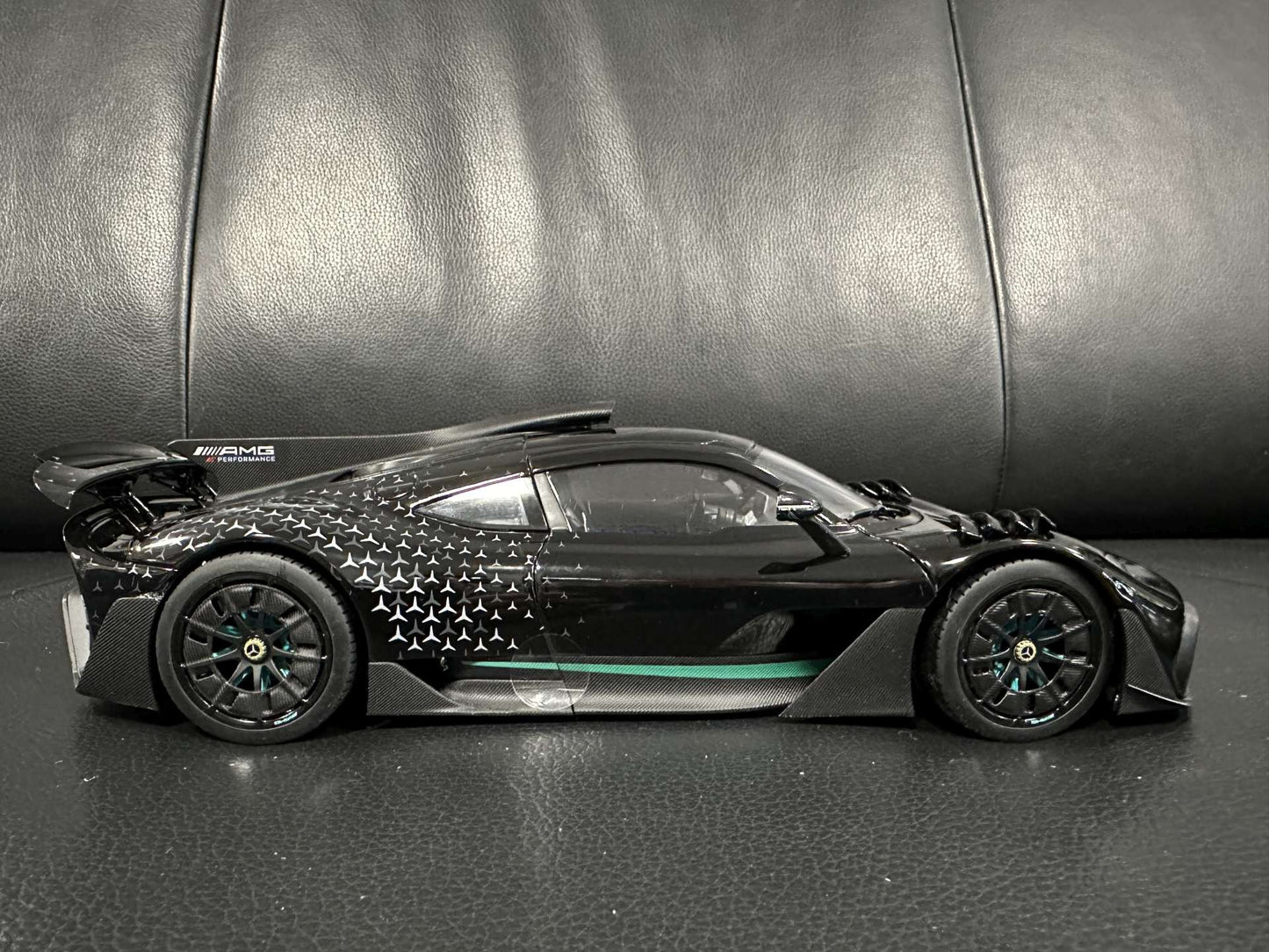Mercedes Benz AMG One C298 black Styling Paket Star 1:18 Scale B66961042 Мерцедес Бенц АМГ 1 отваряем черен