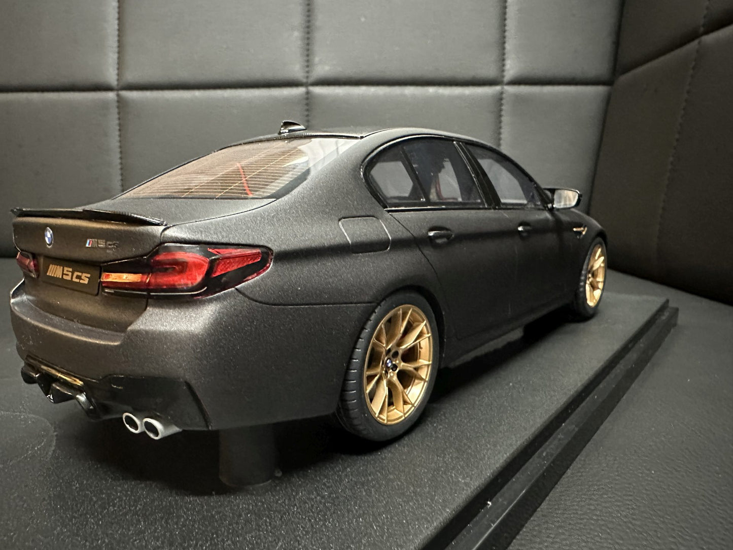 Bmw M5 CS F90 Gold Edition grey Limitiert 1:18 GT Spirit GT893 Бмв M5 сив мат Лимитирана