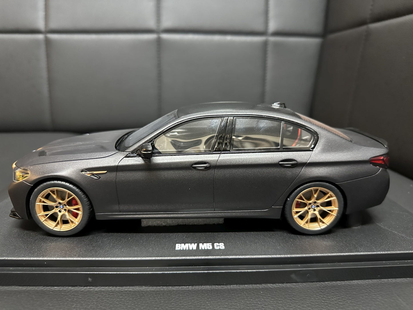 Bmw M5 CS F90 Gold Edition grey Limitiert 1:18 GT Spirit GT893 Бмв M5 сив мат Лимитирана