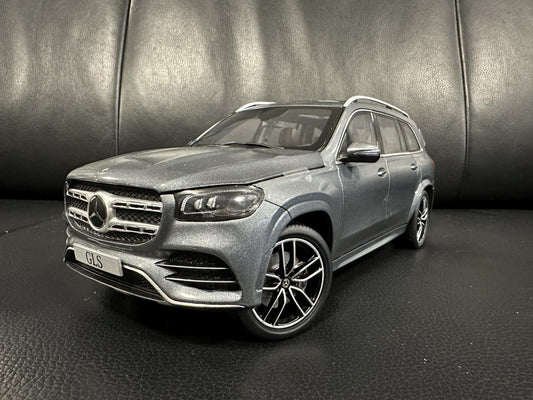 Mercedes Benz GLS X167 silver 1:18 Scale B66960623 Мерцедес Бенц ГЛС отваряем сив