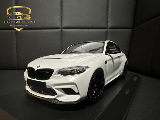 Bmw M2 CS F87 white 1:18 Minichamps 155021025 Бмв M2 бял