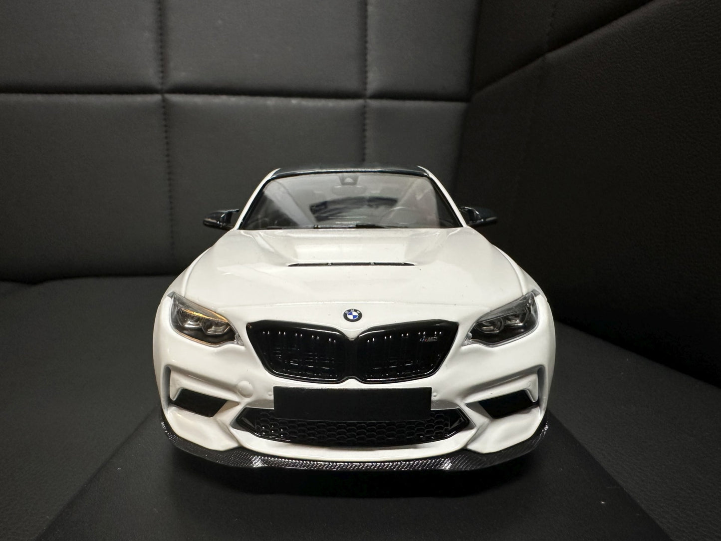 Bmw M2 CS F87 white 1:18 Minichamps 155021025 Бмв M2 бял