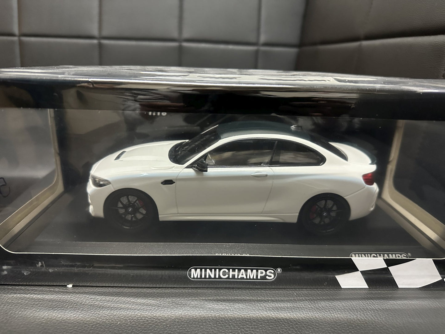 Bmw M2 CS F87 white 1:18 Minichamps 155021025 Бмв M2 бял