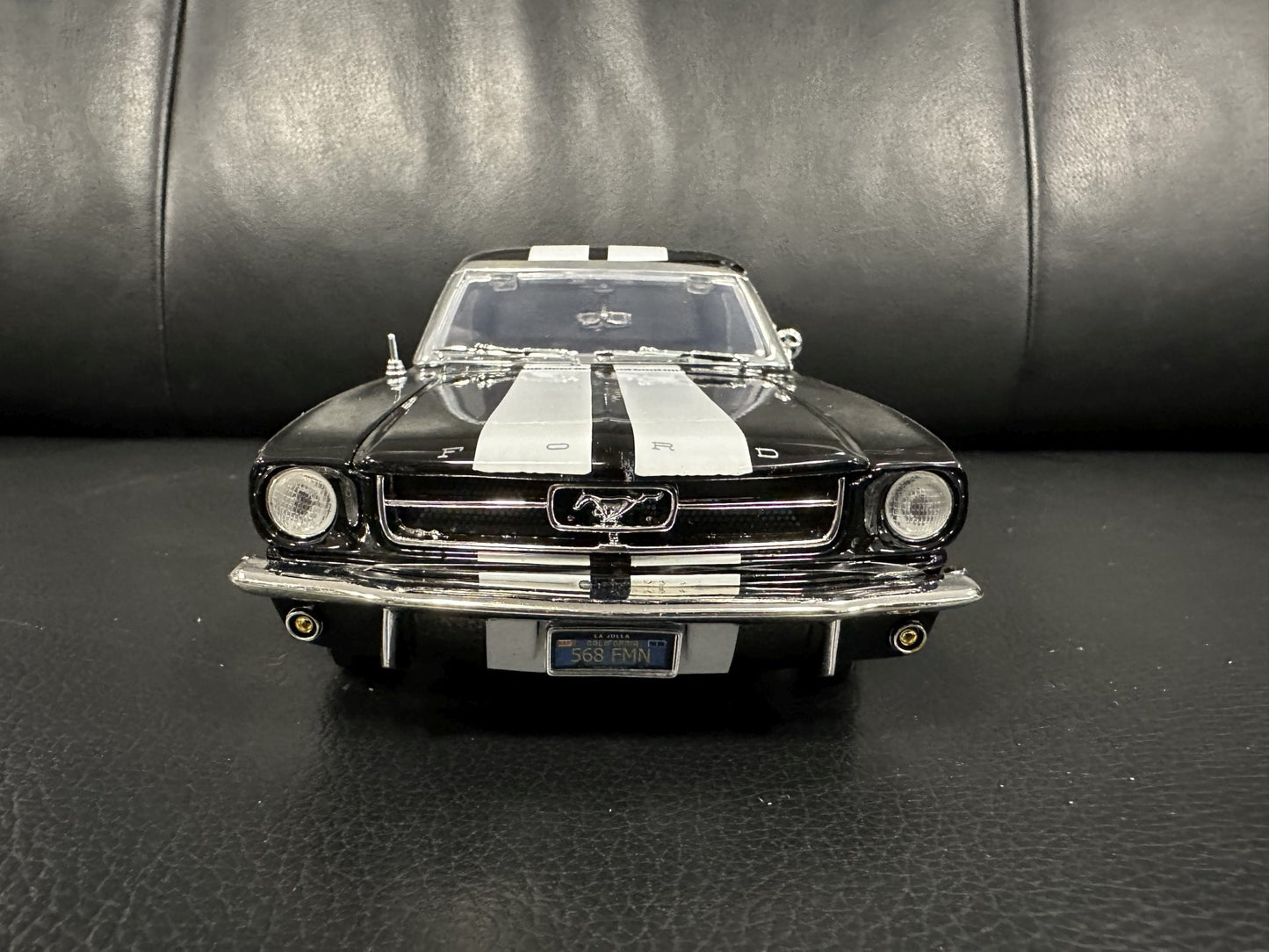 Ford Mustang Hardtop 1964 black 1:18 Motor Max 73164 Форд Мустанг черен