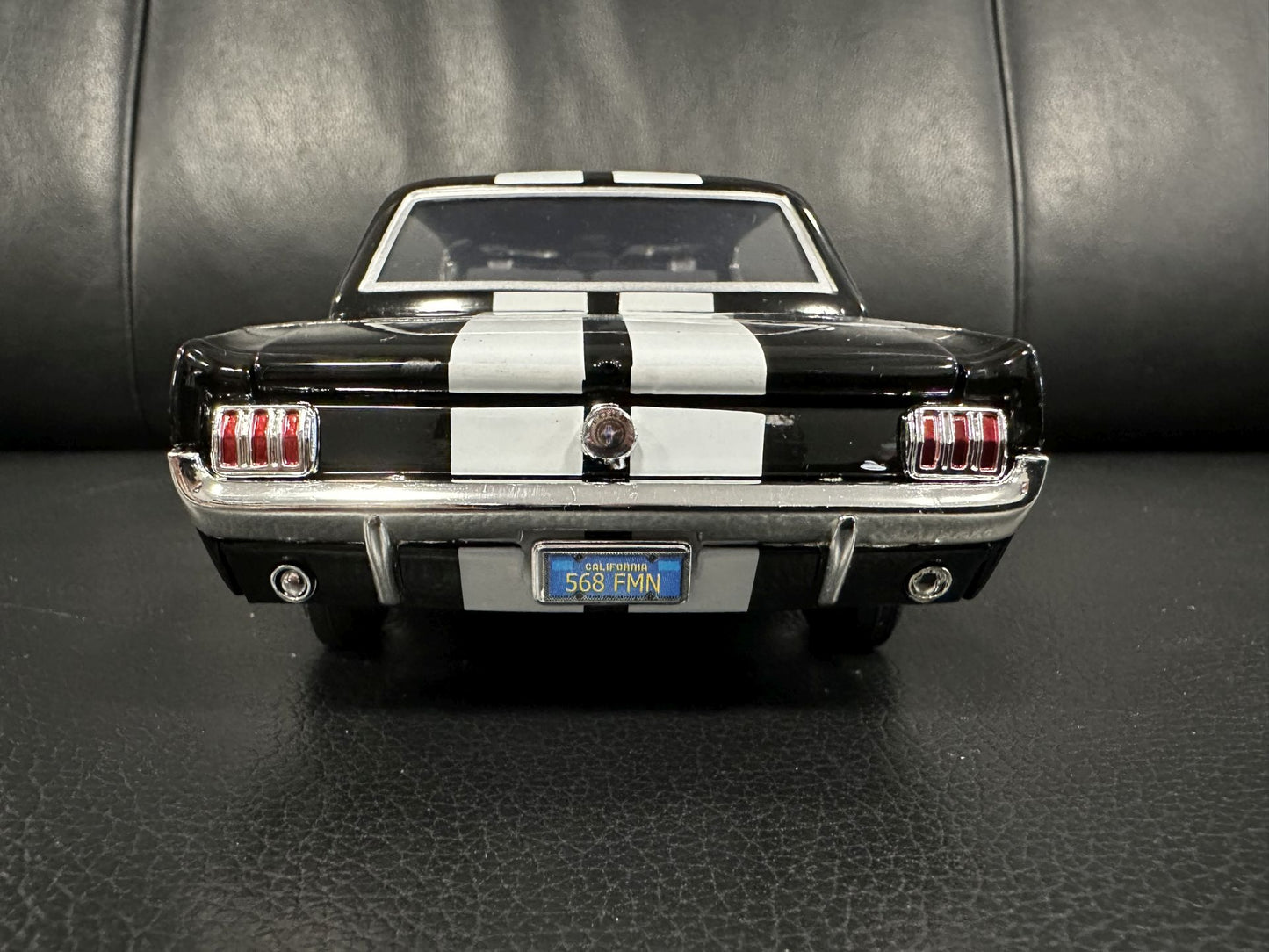 Ford Mustang Hardtop 1964 black 1:18 Motor Max 73164 Форд Мустанг черен