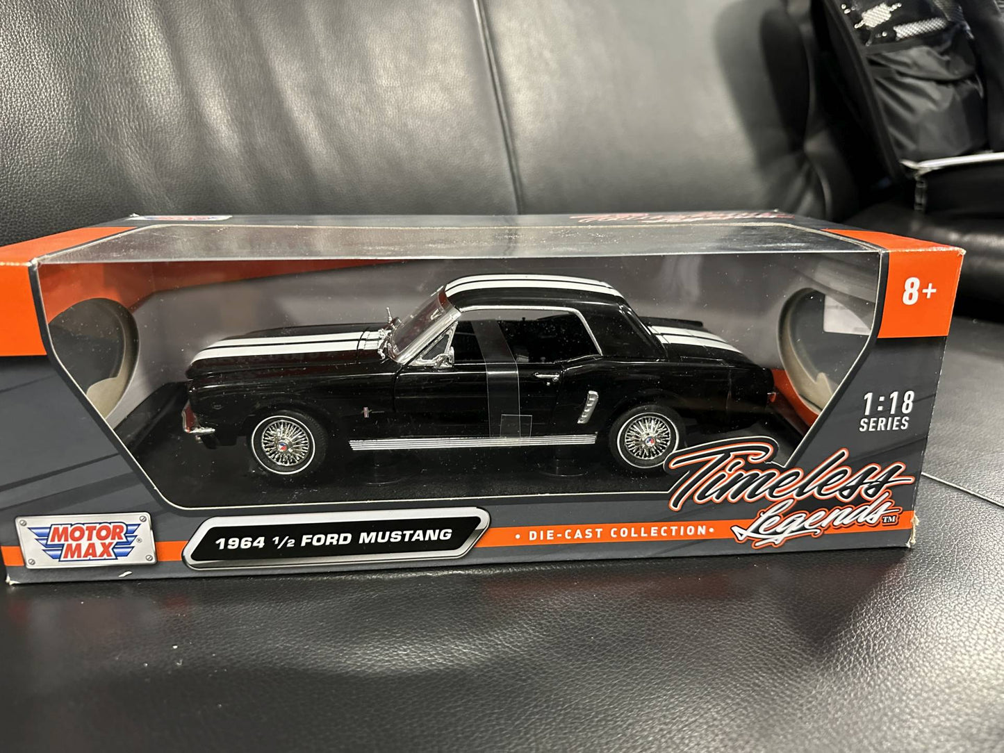 Ford Mustang Hardtop 1964 black 1:18 Motor Max 73164 Форд Мустанг черен