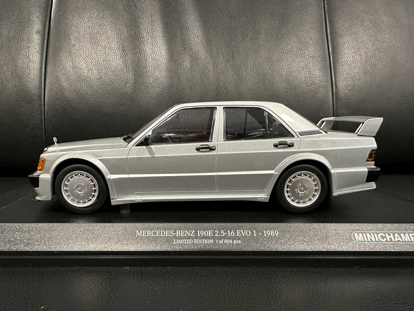 Mercedes Benz 190E 2.5 16V EVO1 silver Limitiert 804 pcs 1:18 Minichamps 155036001 Мерцедес Бенц 190Е В16 Лимитирана сив