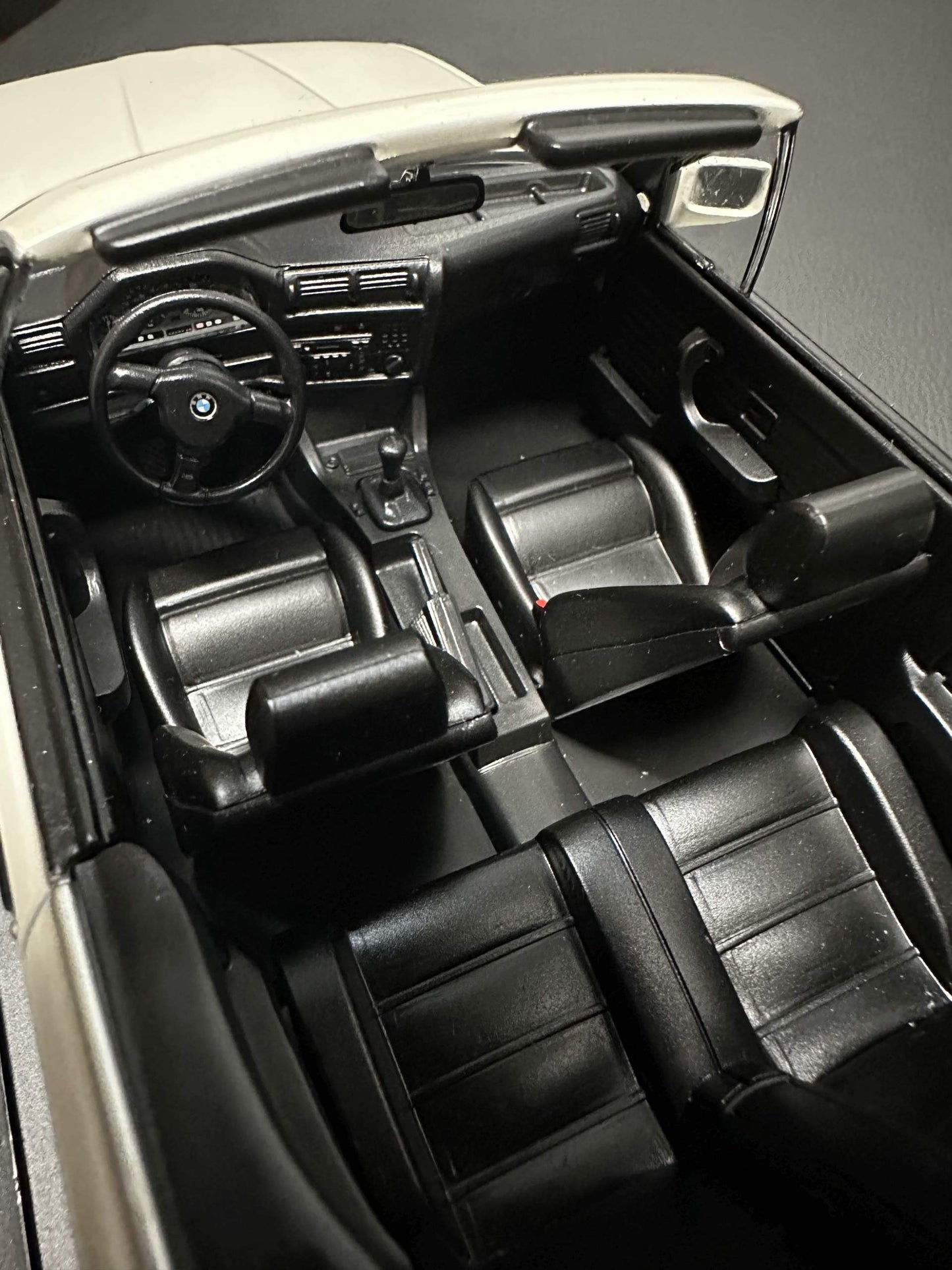 Bmw 325i E30 Cabrio white 1:18 Norev 183213 Бмв 325i Е30 Кабрио бял