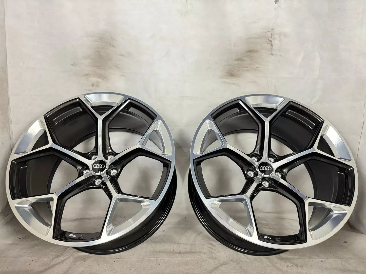 Нови Оригинални Audi RS6 RS7 4K Q8 SQ8 RSQ8 4M8 Performance 22 Zoll Audi RS6 RS7 Алуминиеви джанти 22 цола 4K0601025BM