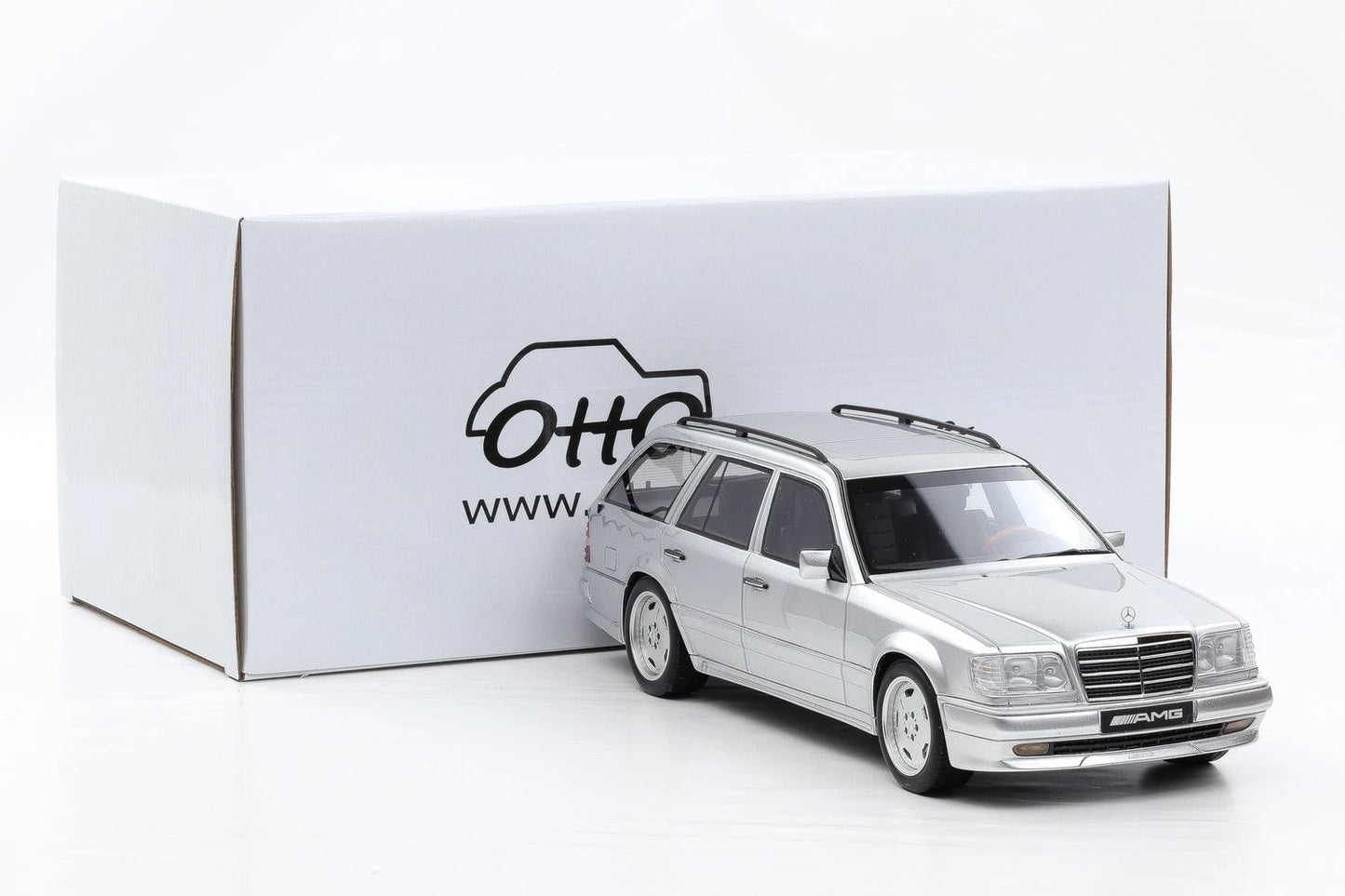 Mercedes Benz S124 E36 AMG silver 1:18 Ottomobile OT889 Мерцедес Бенц С124 Е36 АМГ сив Комби Лимитирана