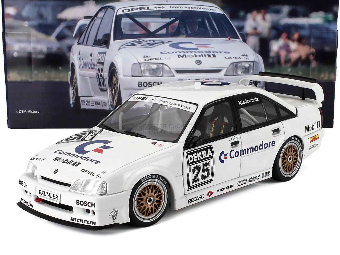 Opel Omega 3000 Evo 500 1991 DTM Dekra Werk 83 W18045003 1:18 Опел Омега 3000 Ево 5