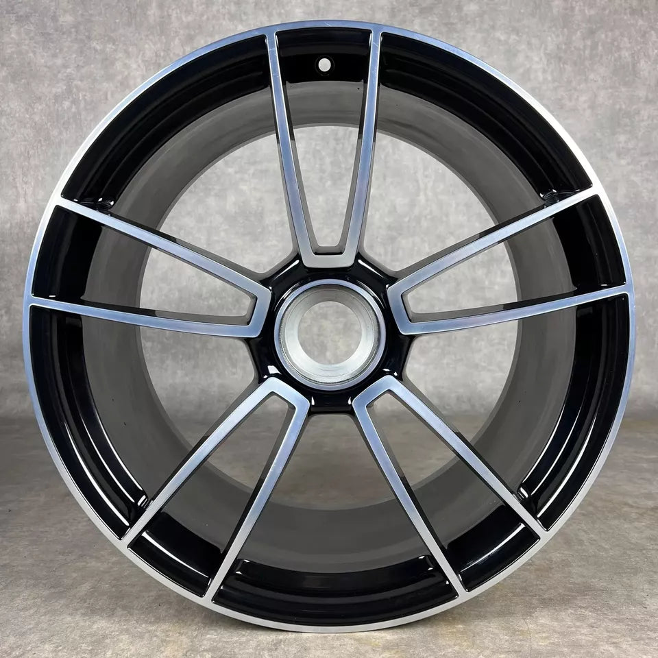 Нови Оригинал Porsche 911 (992) Turbo Sport 4 20/21 Zoll Алуминиеви джанти Порше 911 /992/ Турбо Спорт 4 20/21 цола централен отвор