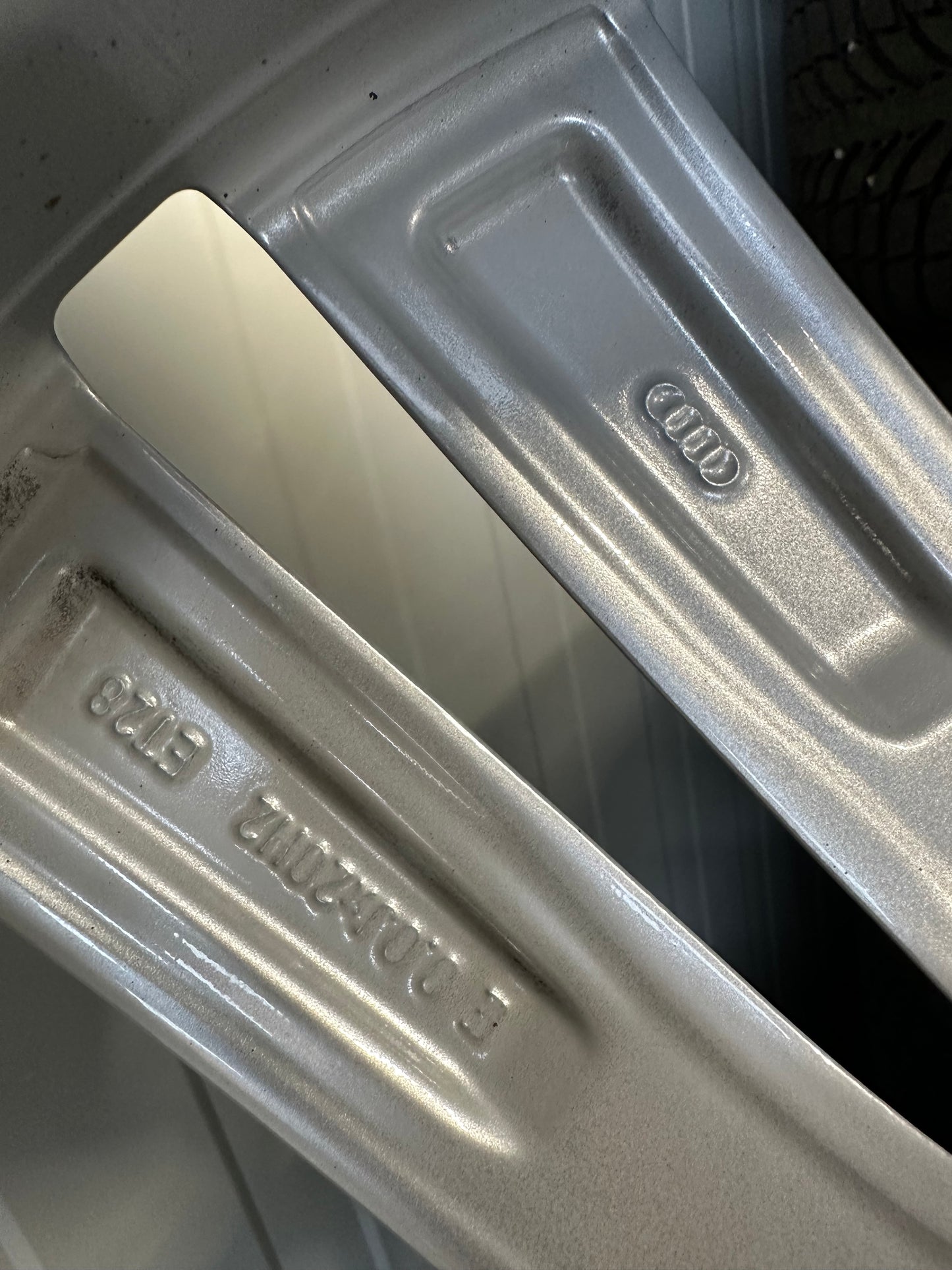 Оригинал Audi Q7 SQ7 4M 20 Zoll Ауди Q7 SQ7 4М Алуминиеви джанти 20 цола зимен комплект зимни гуми