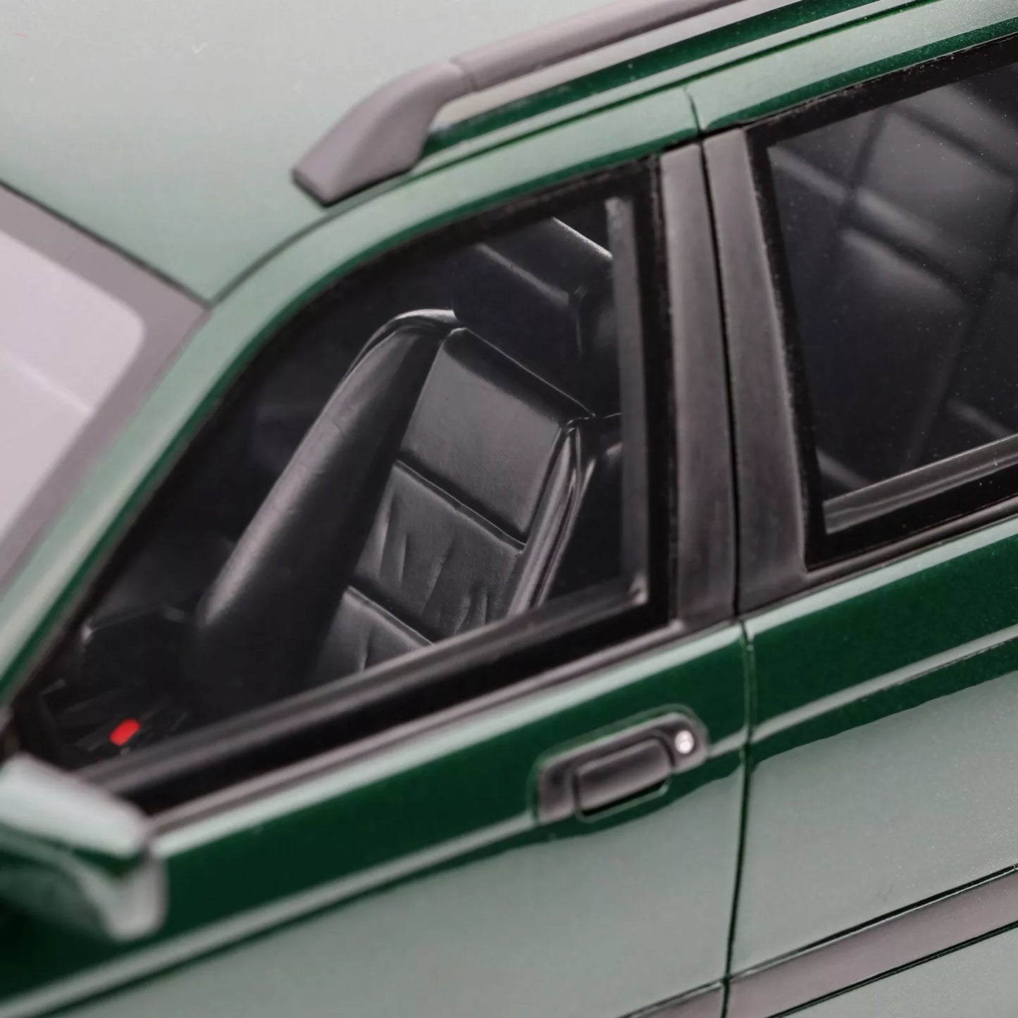 Bmw 328i E36 Kombi green Limitiert 1:18 OTTO OT1064 Бмв 328 Е36 зелен Комби Лимитирана