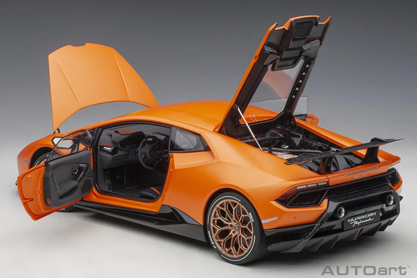 Lamborghini Huracan Perfomante Arancio Orange AUTOART 12076 1:12 Ламборгини Хуракан Перфоманте оранжев мат