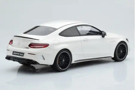 Mercedes Benz C63 S Coupe AMG white Limitiert 598/1000 1:18 GT Spirit B66965707 Мерцедес Бенц Ц63 бял Лимитирана