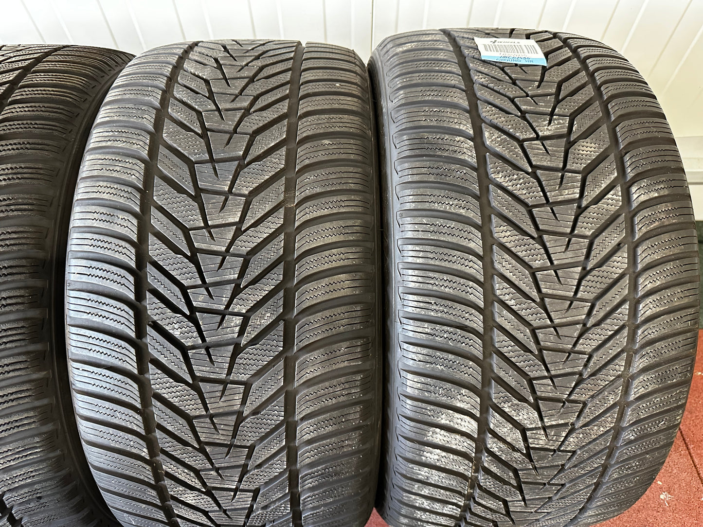 Употребявани зимни Гуми Hankook 275/40 21 Цола 315/35 21 цола 6мм
