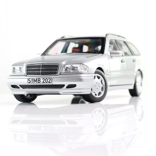 Mercedes Benz C200 W202 silber Limited 1000 1:18 NOREV B66040705 Мерцедес Бенц Ц200 сив отваряем Лимитирана 1000