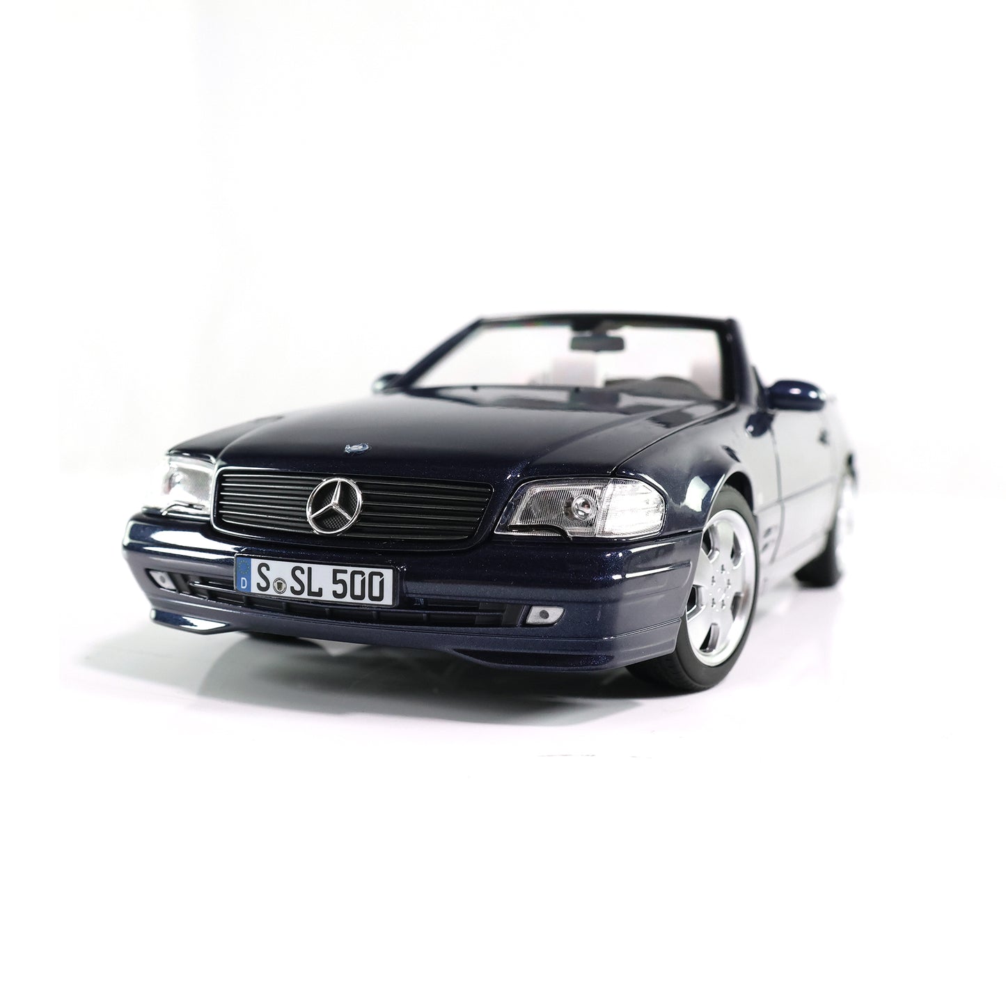 Mercedes Benz SL500 R129 Cabrio azurblau 1:18 NOREV B66040657 Мерцедес Бенц СЛ500 Кабрио син отваряем