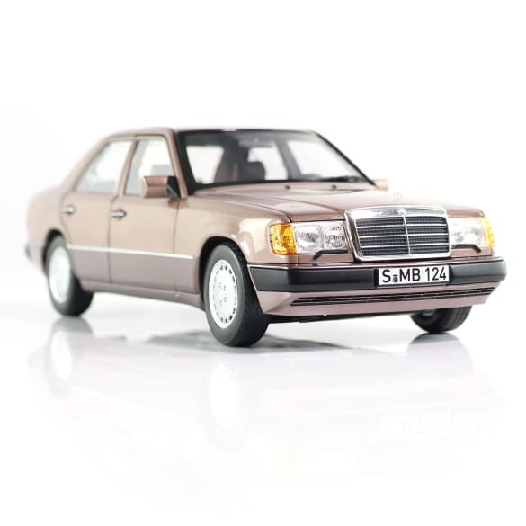 Mercedes Benz 230 E Klasse W124 rosenholz 1:18 NOREV B66040697 Мерцедес Бенц 230 Е Класа роза кафяв отваряем
