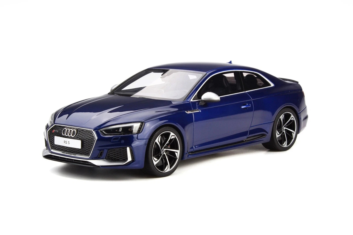 Audi RS5 Coupe blue Limitiert 1:18 GT Spirit GT062 Ауди РС5 син Лимитиран