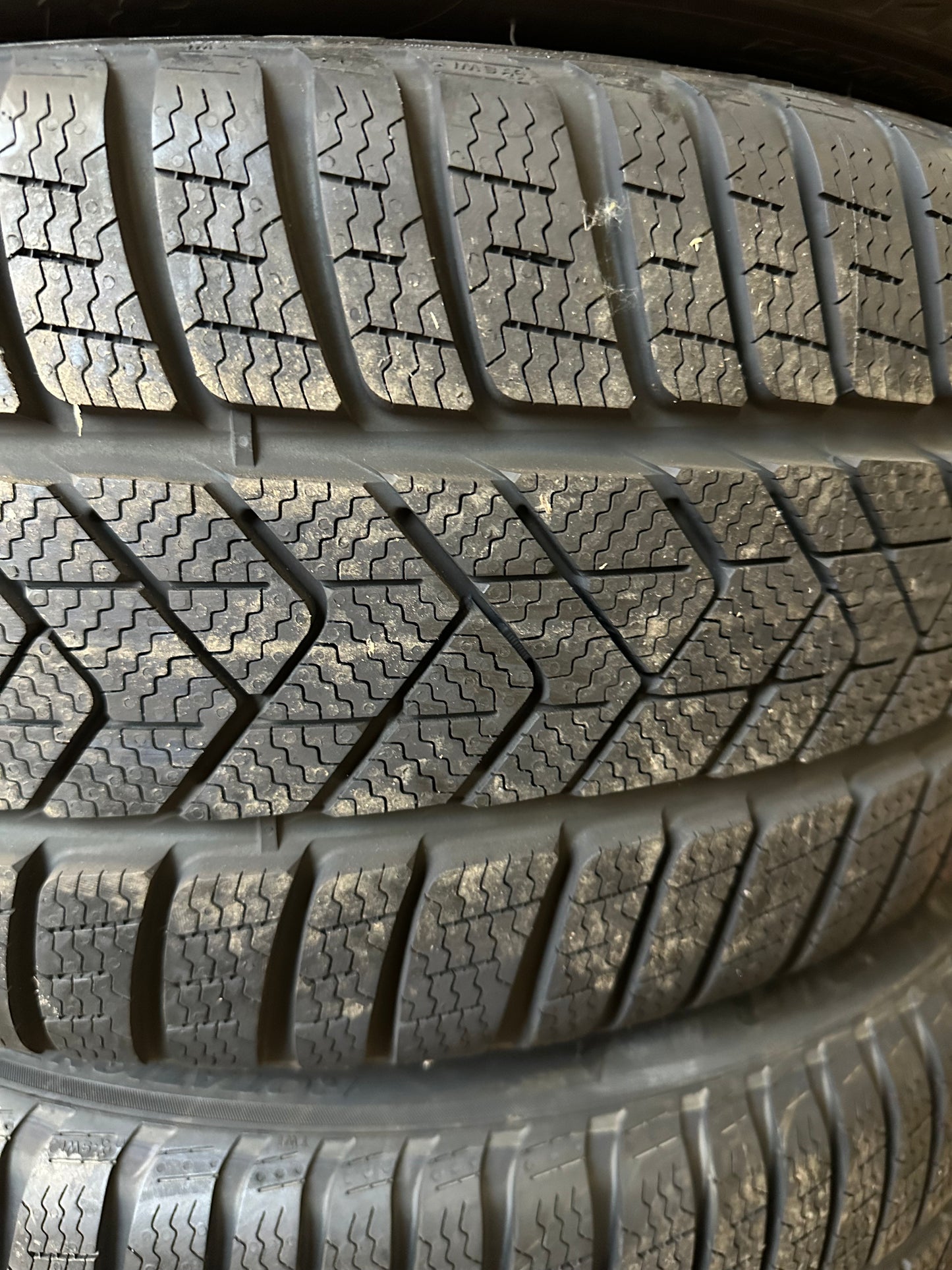 Като Нови Mercedes E Klasse Hybrid W213 18 Zoll Мерцедес E класа Хибрид W213 W238 18 цола зимен комплект зимни гуми